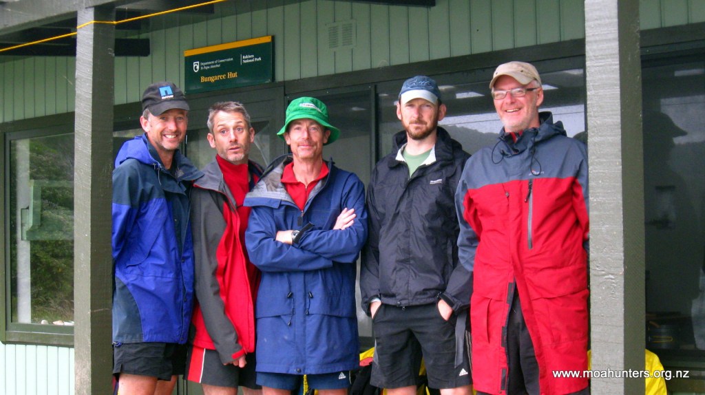 Hat confusion amongst the Moa Men
